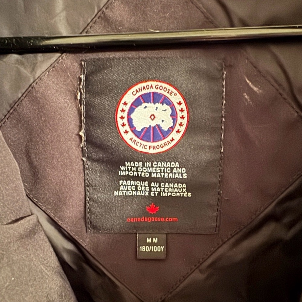 Canada Goose Black Puffer Vest - Picture 3 of 4
